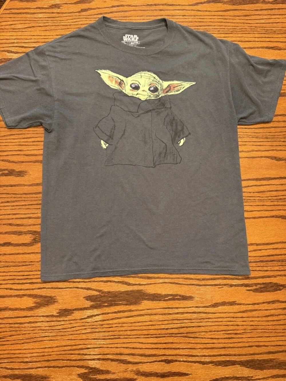 Star Wars Baby Yoda Grogu T-shirt Size L From Mad Engine